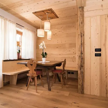 Ca'milla Nelle Dolomiti Bed & Breakfast *