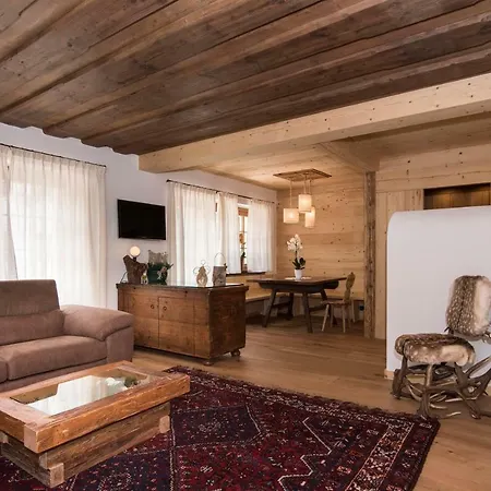 Ca'milla Nelle Dolomiti 3* 皮耶韦迪卡多雷